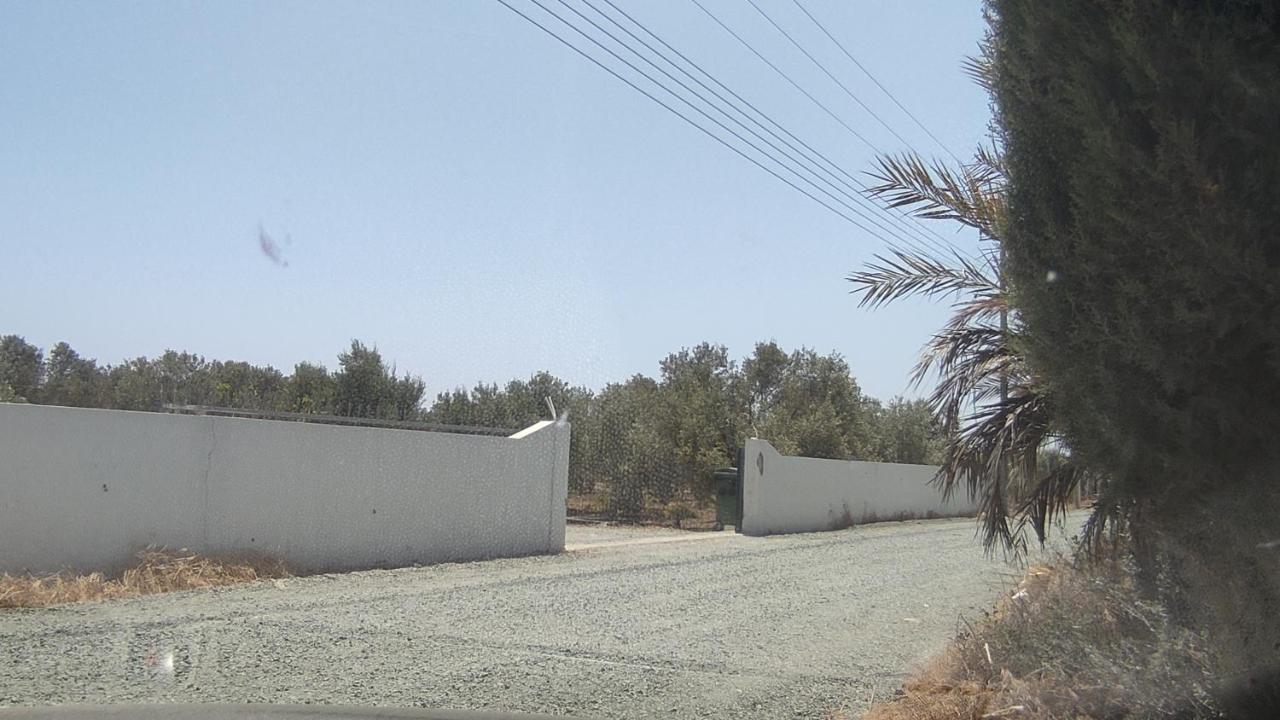 Kiti Village Villa, Cyprus, Salt-Water Pool, 6 Bedrooms, Larnaca Buitenkant foto